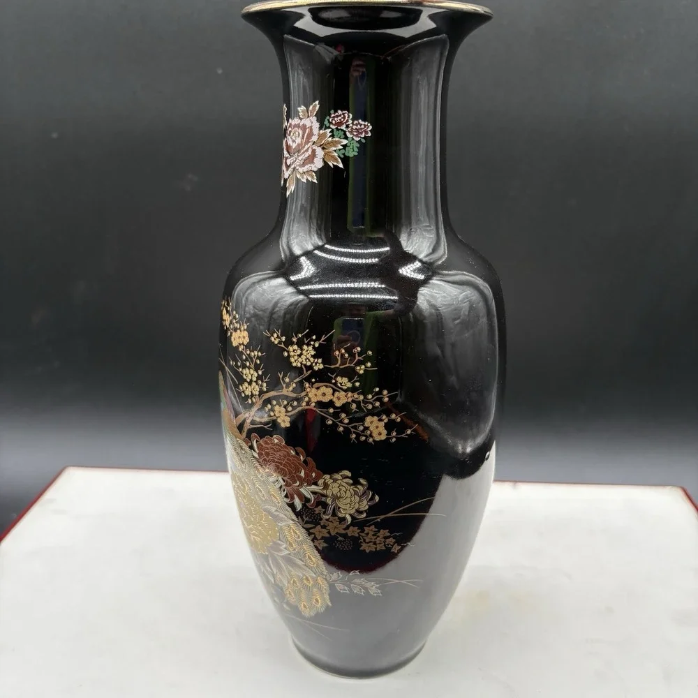 Peacock Vase Black 10.5